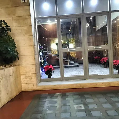 Casa Del Grillo In Centro E Nei Pressi Del Mare *